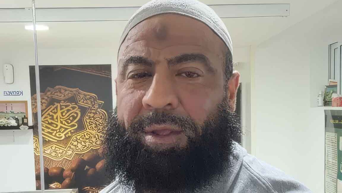 The Muslim Undertaker Recommends Kenyon Mortuary Equipment